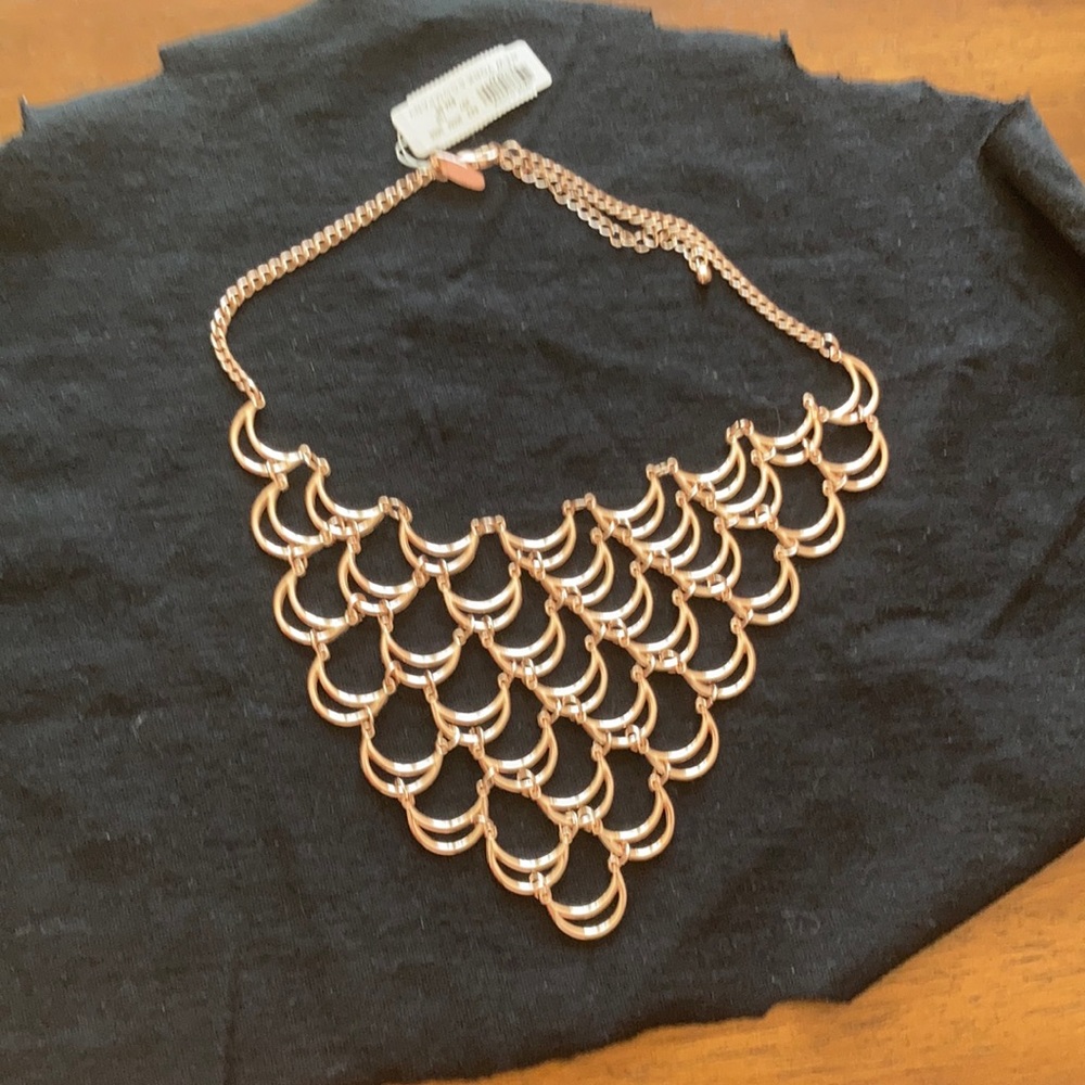Bib necklace